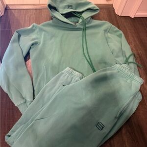 SUPER-PUFF Green Hoodie and Sweatpants Set